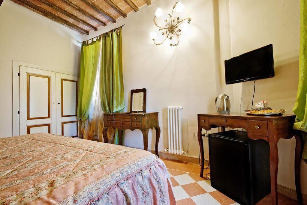 A Casa Mastacchi Bed and Breakfast Siena Esterno foto